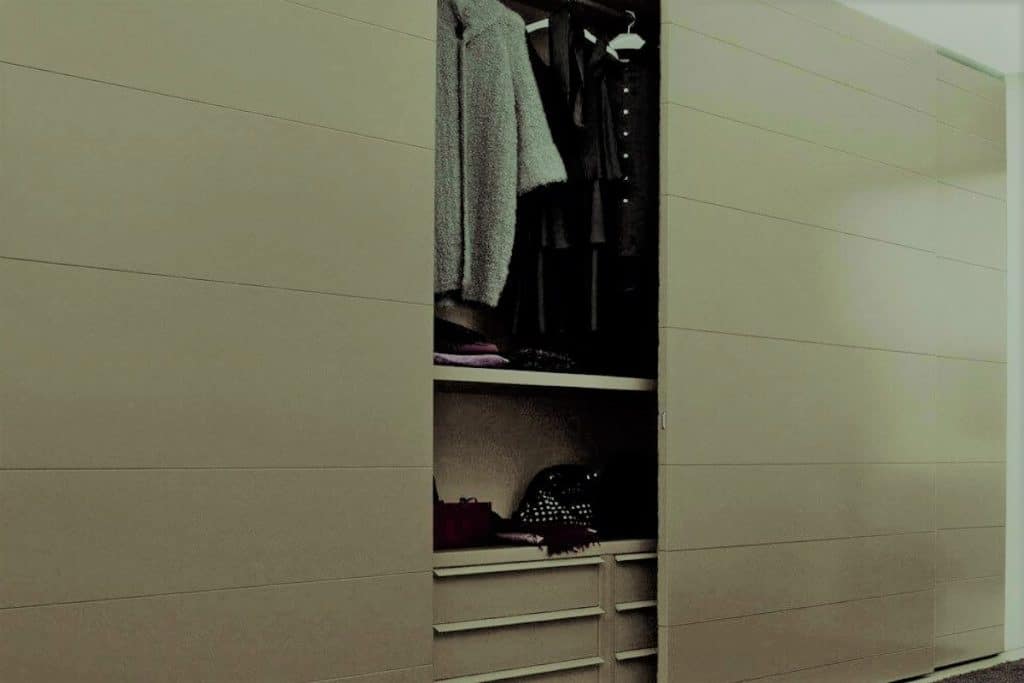 Cuáles son los beneficios de los armarios a medida